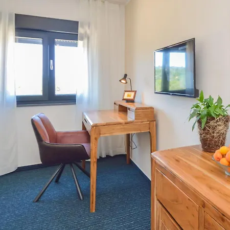 Villa Prova 2 *